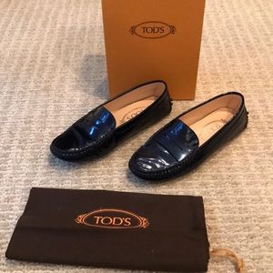 TOD'S driving Mocs!  Size 6